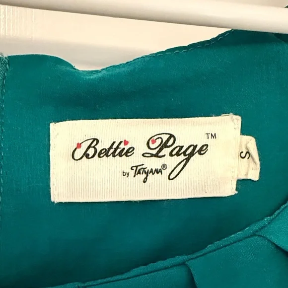 Bettie Page Emerald Green Midi Dress - Picture 2 of 6